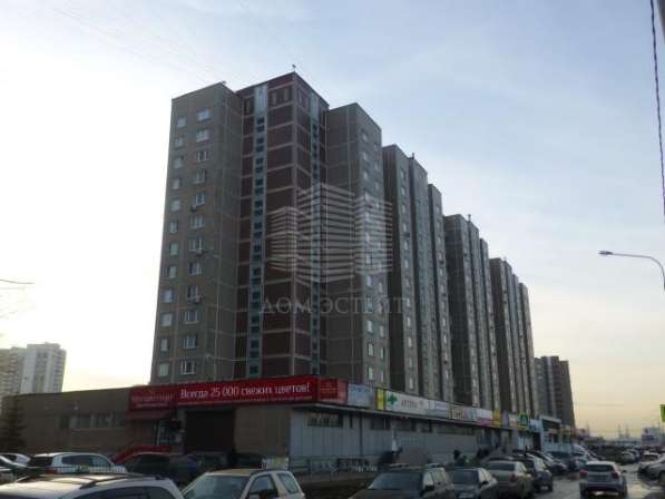 Продам трехкомнатную квартиру в Москве. Этаж 6. Дом панельный. Есть балкон.