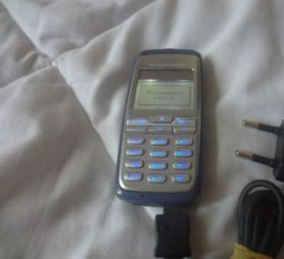 сотовый телефон Sony-Ericsson T600