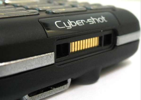 Sony Ericsson C702i Cyber-shot (оригинал) в Москве