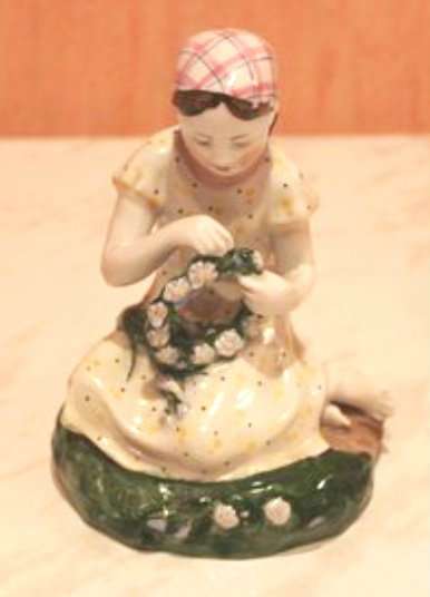 Куплю Куплю фигурку Девушка с венком. ЛФЗ.