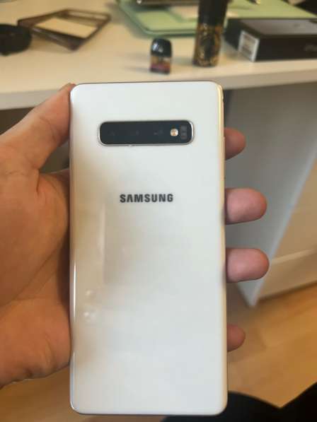 Samsung S10+