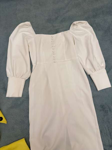 Белый платье