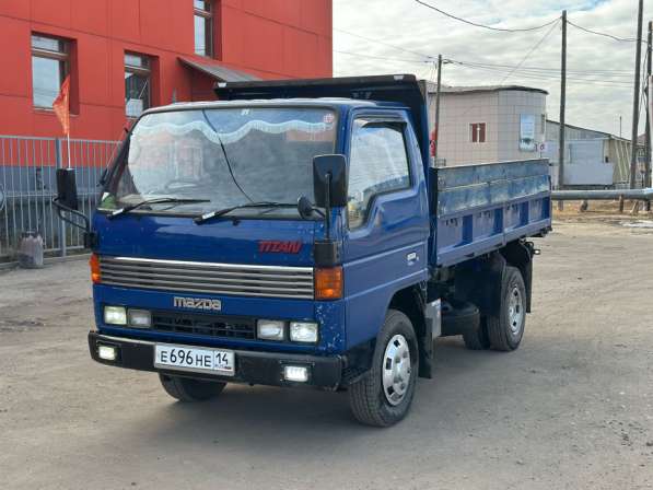 Мазда Титан