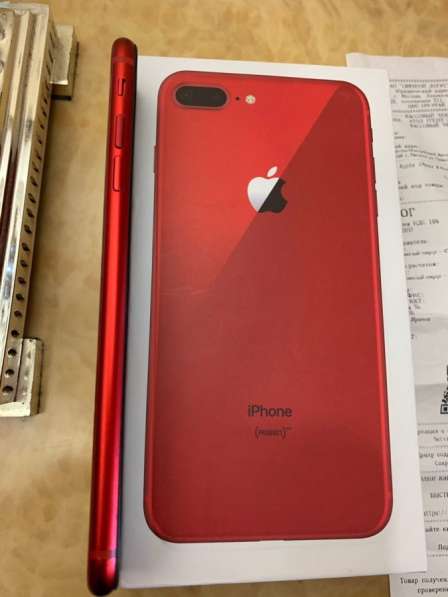 IPhone 8 Plus 64gb RED в Москве фото 9