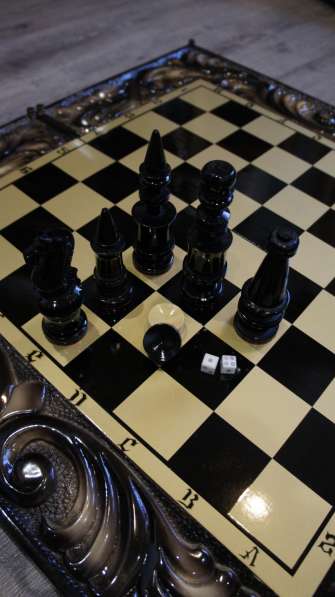 Резные шахматы и нарды из массива Кедра в Уфе