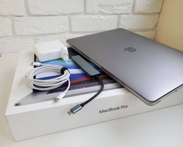 MacBook Pro 16 i9 16 потоков