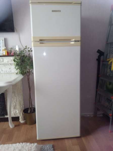 Продам холодильник Беко в Симферополе