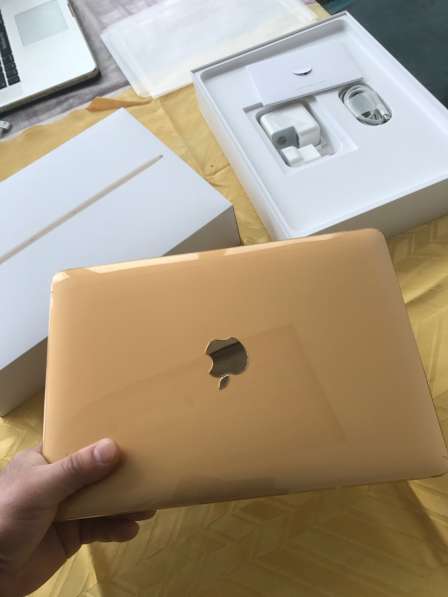 Apple MacBook 12 Retina в Москве