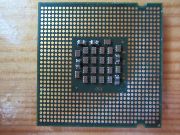 Intel Celeron D 326 2,53 Гц/256/533/1,75V (Socket LGA775) в Калининграде