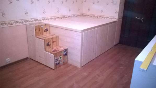Подиум - кровать в квартире в Санкт-Петербурге фото 5