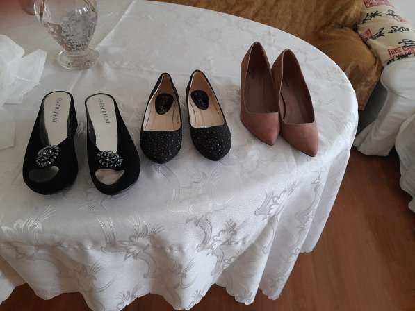 Женская обувь. новая размер 39-40.уточняйте в Москве