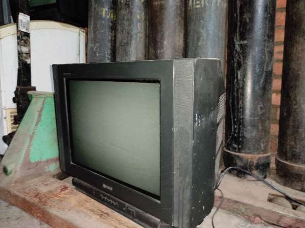 Телевизор бу рабочий в Шахтах