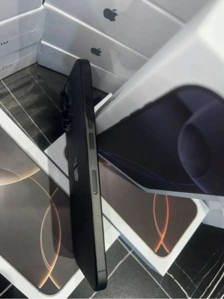 IPhone 16 pro max 512 gb в Москве