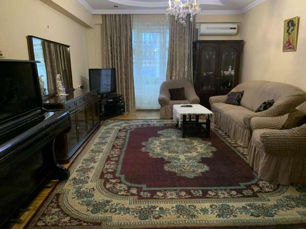 Сдаётся 4-комнатная квартира в Батуми в фото 12