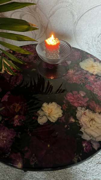 Стол из смолы в Брянске
