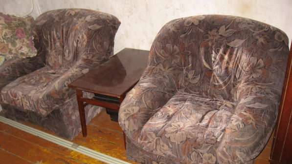 Мебель(стенка,уголок),дубленка мужская (L),женское пальто(L) в Светлогорске фото 3