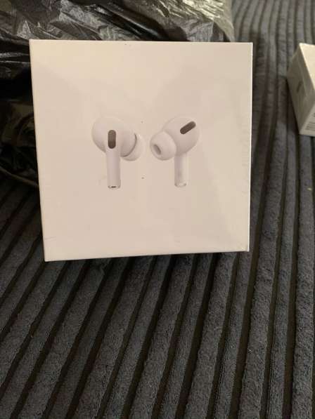 Наушники AirPods Pro