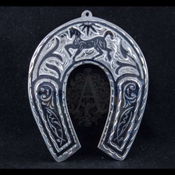 Серебряные сувенирные подковы ручной работы мастеров Кубачи в Москве