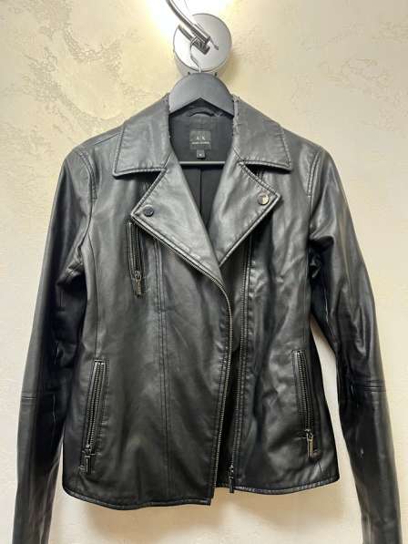 Кожаная куртка женская