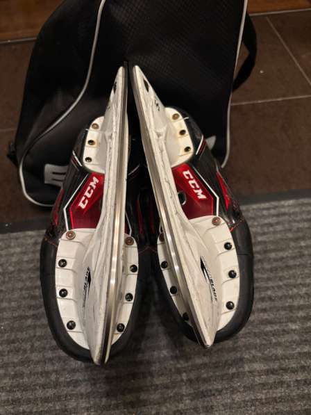 CCM коньки профессиональные в Москве фото 4