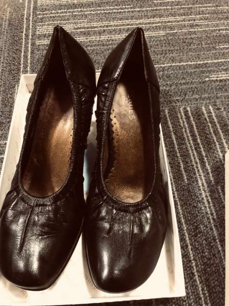 Продам туфли женские