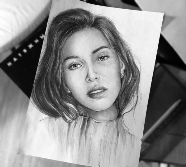 Реалистичный портрет карандашом в Москве