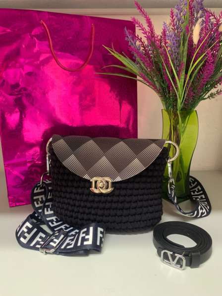 Сумочка из трикотажной пряжи