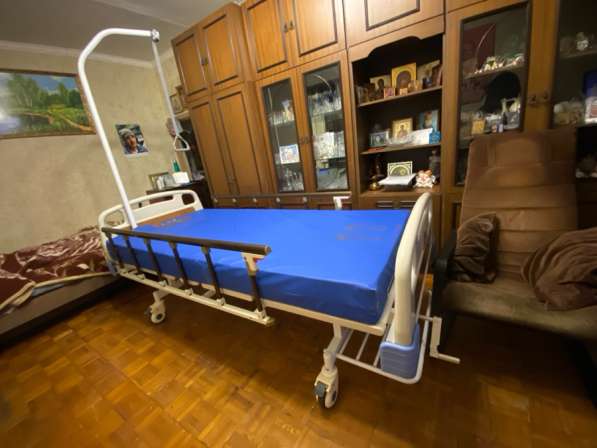 Медицинская кровать в Москве фото 3