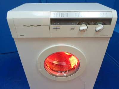 стиральную машину Zanussi