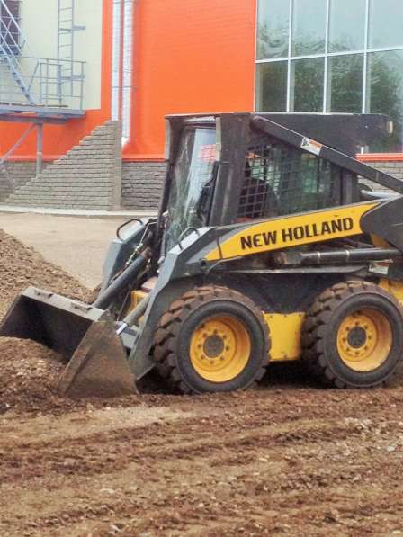 Услуги мини погрузчика NEW HOLLAND L160