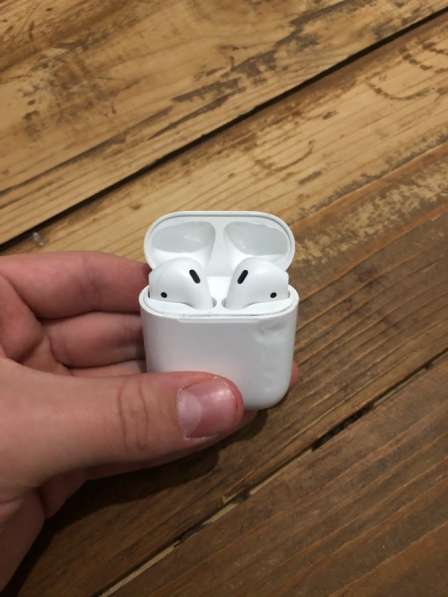 AirPods 2 (original) в Тюмени фото 4