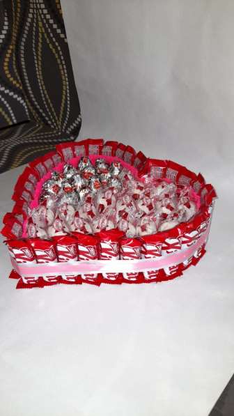 Сладкие букеты из конфет в Подольске