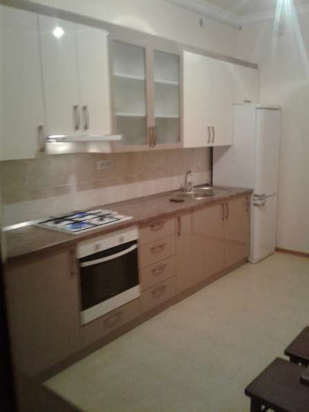 For rent 3 bedroom apartment Yerevan Carav Akhpyur 55/17