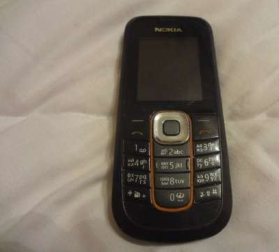 сотовый телефон Nokia 2600c