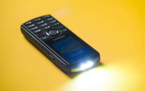 Новый Philips E218 (оригинал, комплект) в Москве