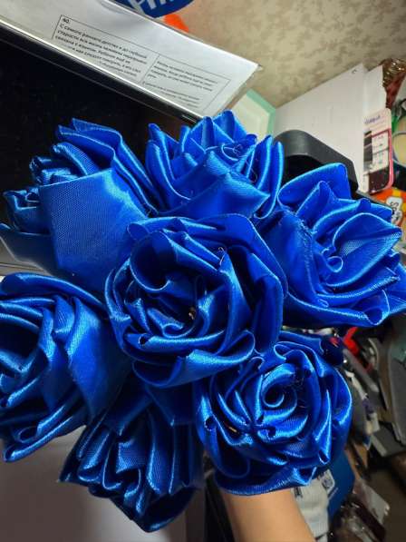 Цветы из атласных лент