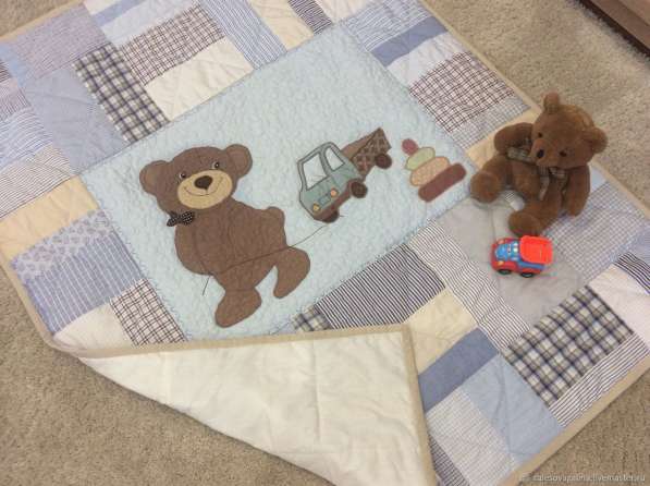 Детское лоскутное одеяло «Мишутка с машинкой» в Омске фото 6