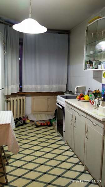 Продается трехкомнатная квартира с мебелью в Кемерове фото 12