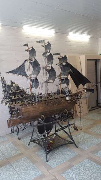 Корабль, выполненный методом художественной ковки