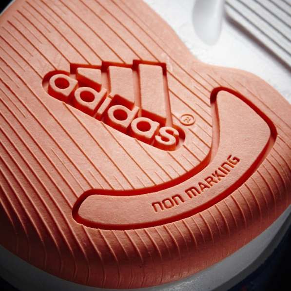 Новые Оригинальные кроссовки Adidas 37.5,38,39 р в Санкт-Петербурге фото 3