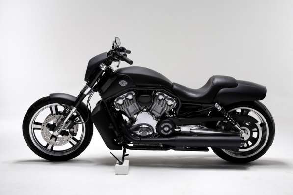 Индивидуальной сборки мотоцикл Harley Davidson V-Rod 2006 го