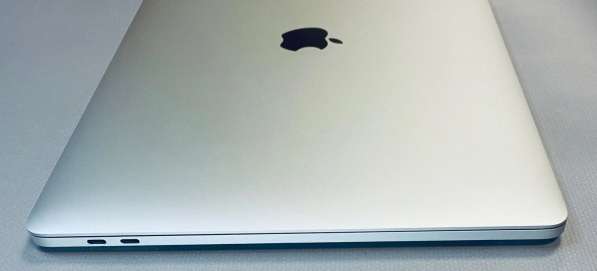 Apple MacBook Pro 15" Silver (MPTV2) 2017 в фото 3