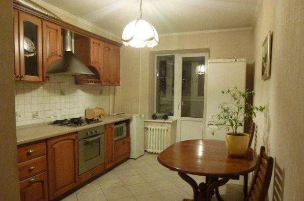 Продам двухкомнатную квартиру в Краснодар.Жилая площадь 64 кв.м.Этаж 9.Дом кирпичный.