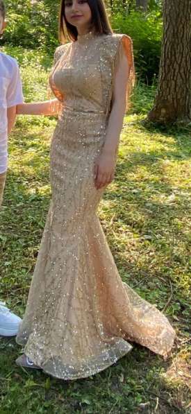 Вечернее платье