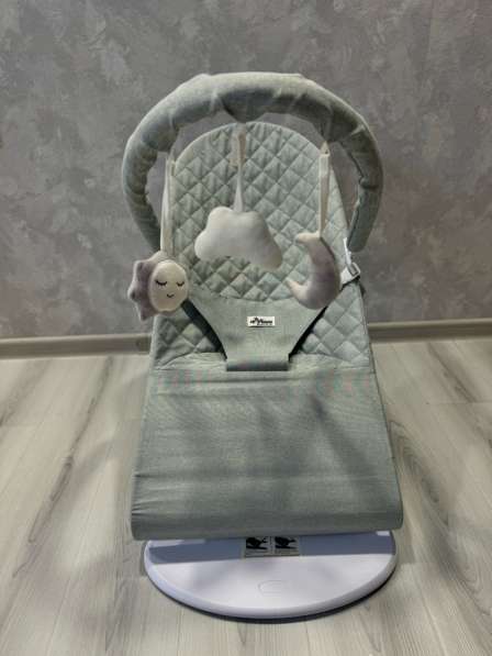 Шезлонг для новорожденных