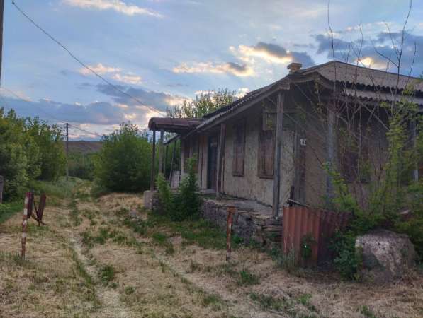 Продам большой приватизированный земельный участок