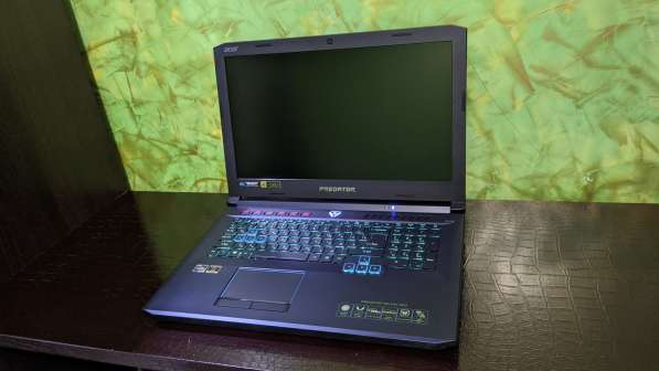 Acer Predator Helios 500 в фото 8