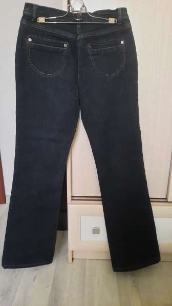 Продам стильные джинсы, дешево в Куйбышеве