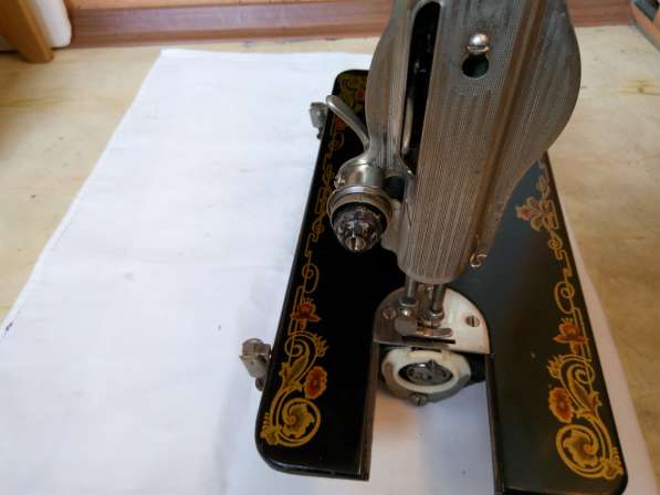 Швейная машинка«подольск»б/у в фото 6
