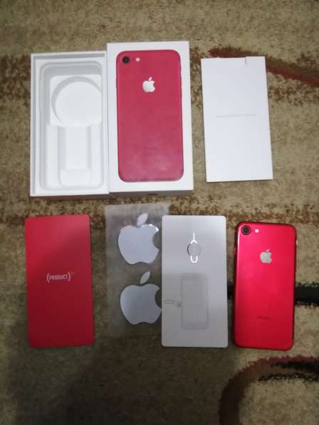 IPhone 7 red 128gb